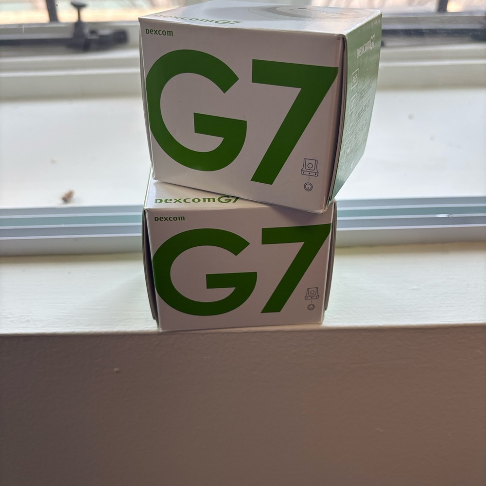G7 Continuous Glucose Monitor Sensors – White with Green Accent